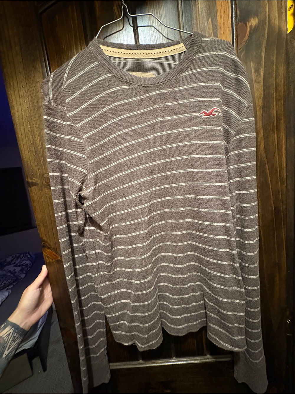 Hollister Men's Brown and White Striped Crewneck Sweater